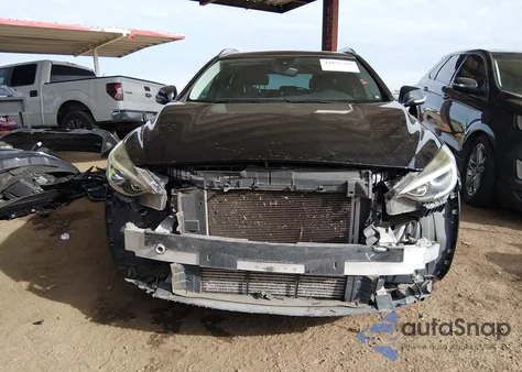 2017 Infiniti Qx30 Premium z USA, uszkodzony, nr VIN SJKCH5CP5HA016161